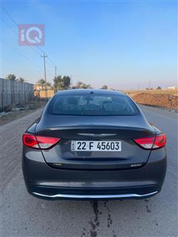 Chrysler 200